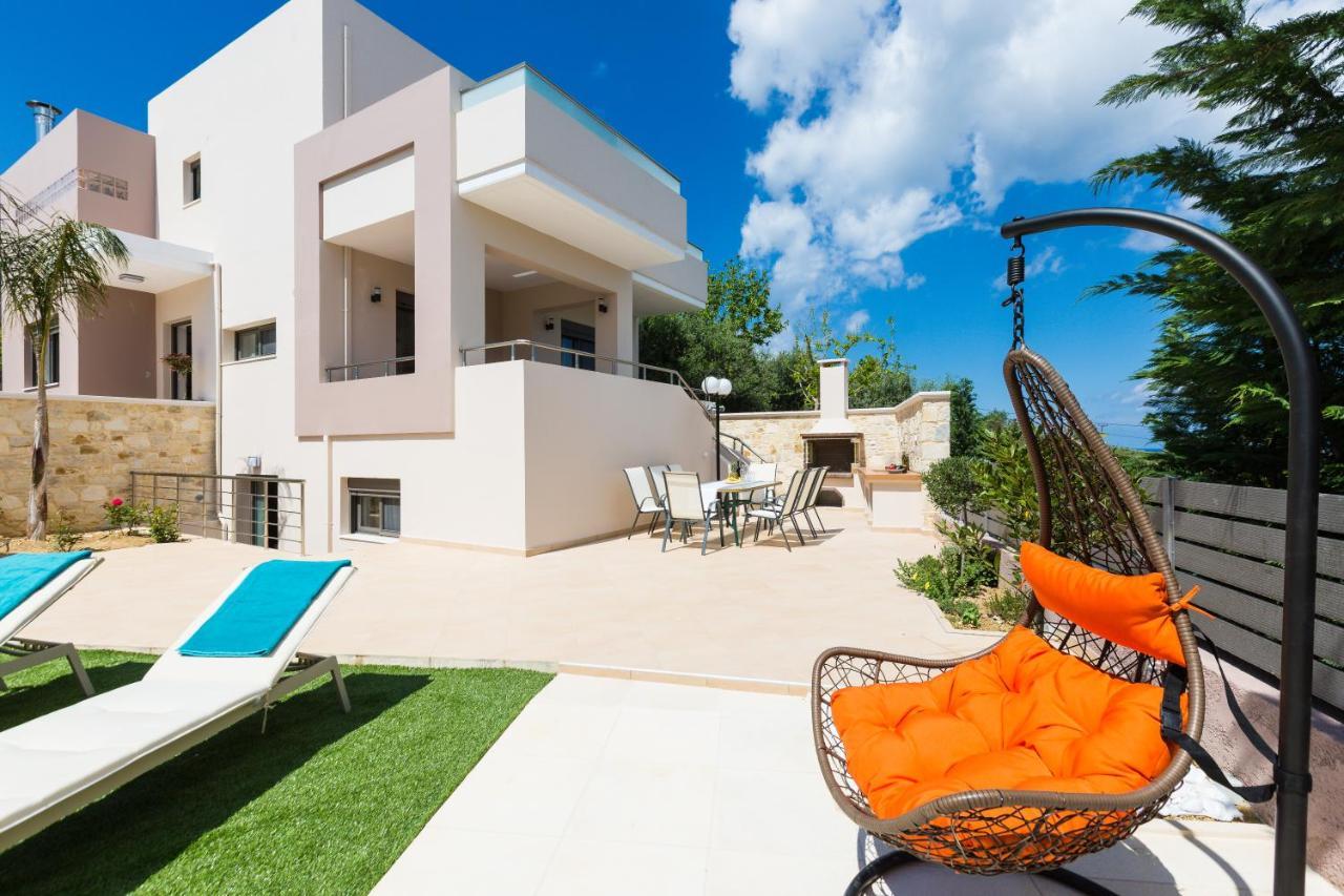 Peris Villa Kato Daratso Exterior photo